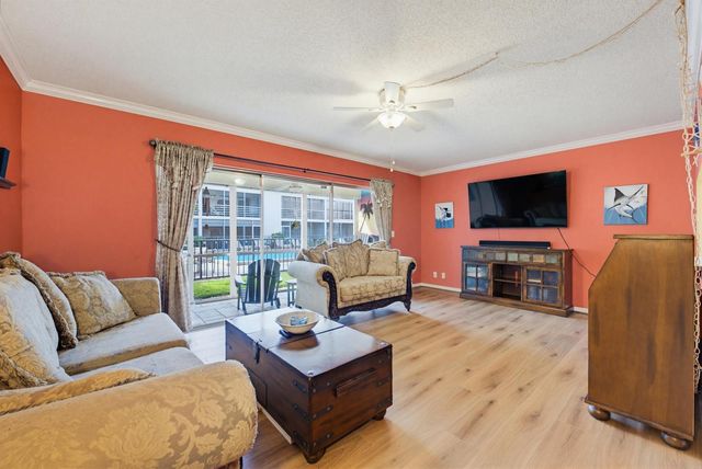 342 Southwind Drive 118, North Palm Beach, FL 33408