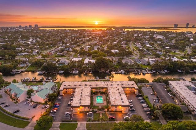 342 Southwind Drive 118, North Palm Beach, FL 33408