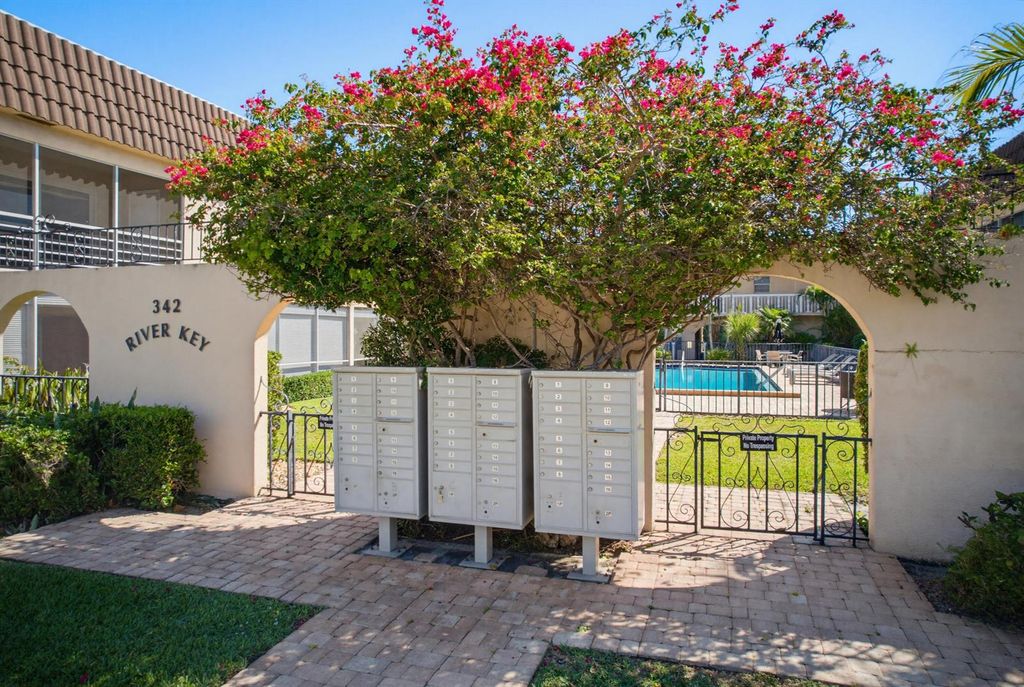 342 Southwind Drive 118, North Palm Beach, FL 33408