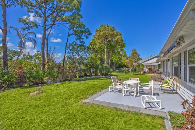 6940 SE Lillian Court, Stuart, FL 34997