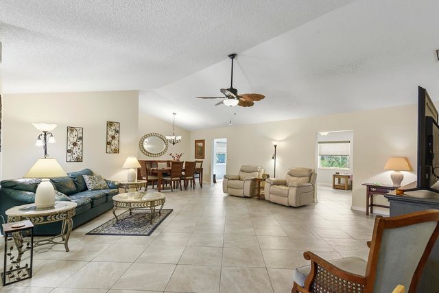 6940 SE Lillian Court, Stuart, FL 34997