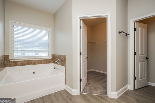 933 Besse Way, Locust Grove, GA 30248