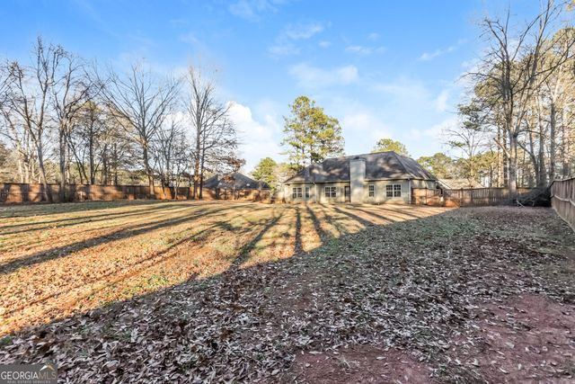 933 Besse Way, Locust Grove, GA 30248