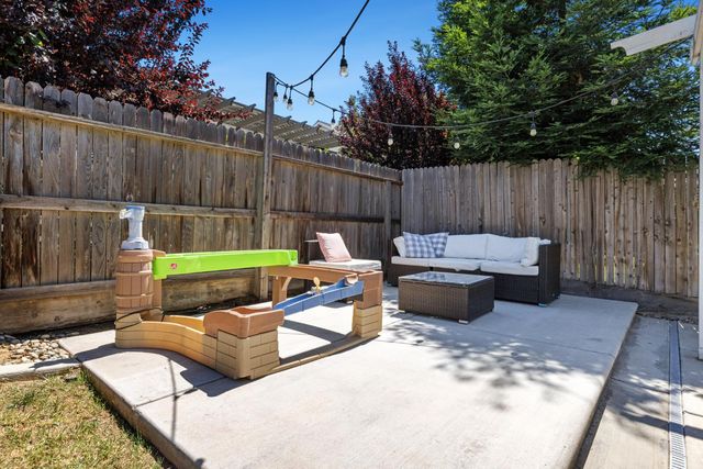 4112 Alamos Avenue, Clovis, CA 93619
