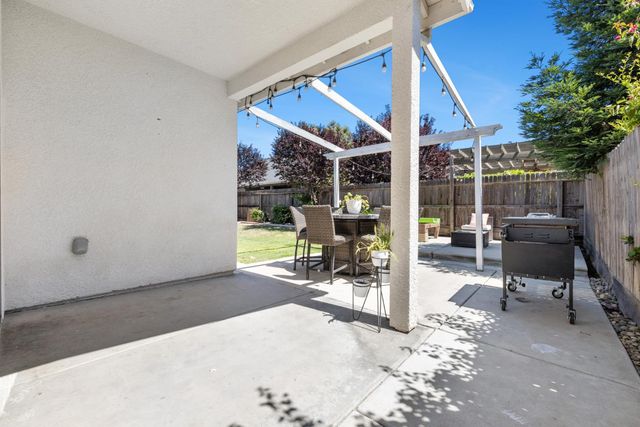 4112 Alamos Avenue, Clovis, CA 93619