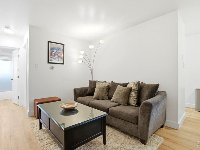 830 20th St 209, Boulder, CO 80302