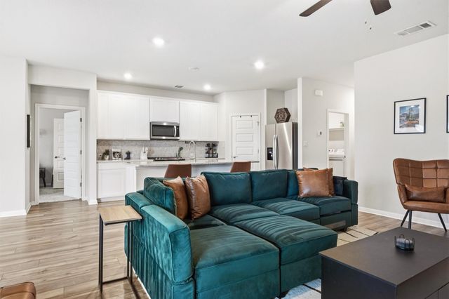 162 El Capitan LOOP, Dripping Springs, TX 78620