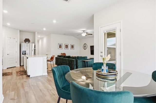 162 El Capitan LOOP, Dripping Springs, TX 78620