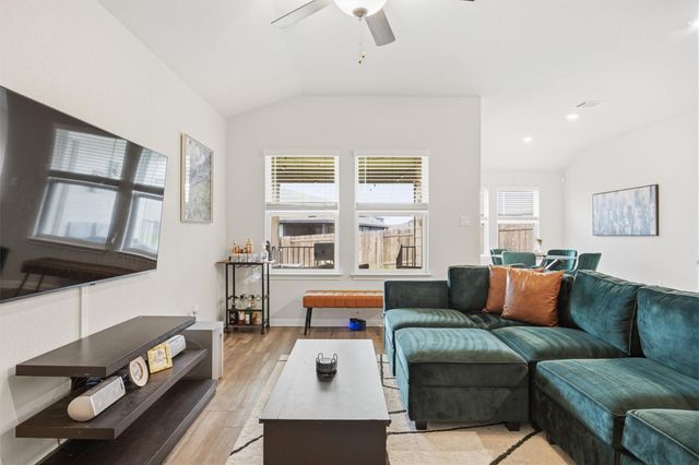 162 El Capitan LOOP, Dripping Springs, TX 78620