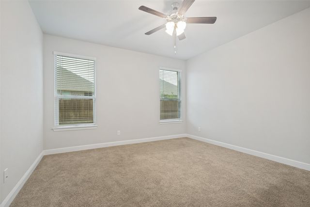 5225 Mountain View Drive, Krum, TX 76249