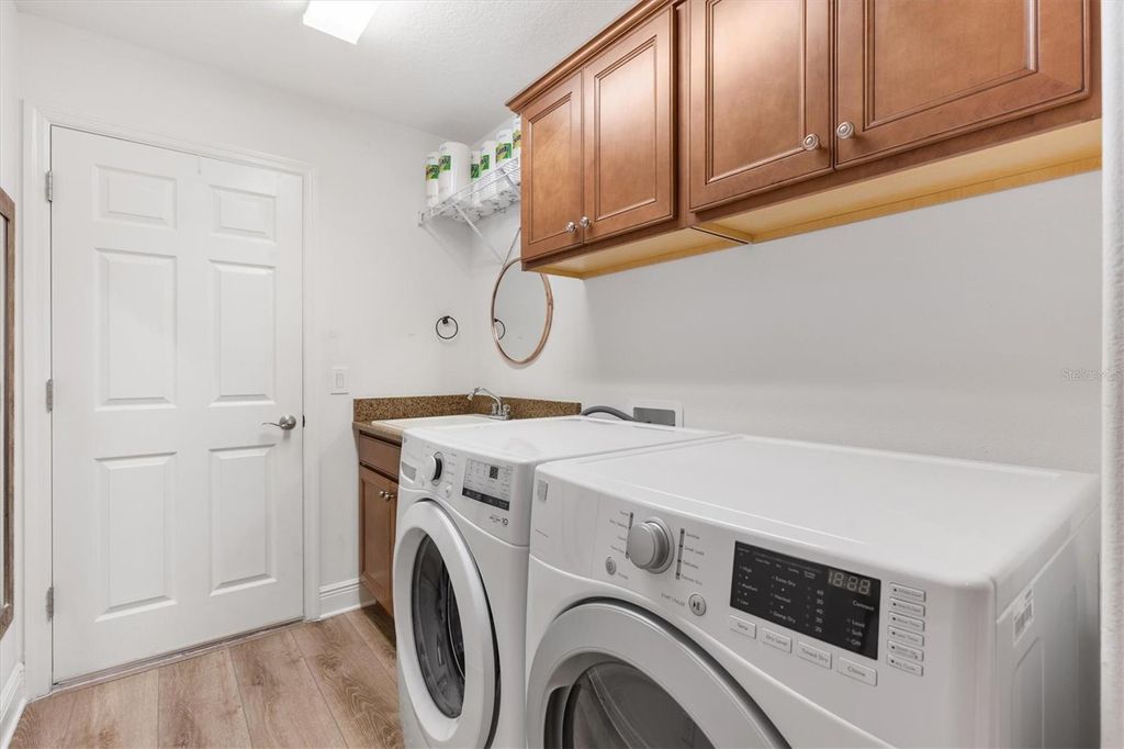 Image 31 of property listing at 3322 BOARDROOM TRAIL, The Villages, FL 32163