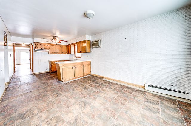 310 Yates Avenue, Calumet City, IL 60409