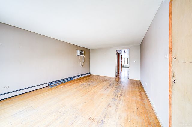 310 Yates Avenue, Calumet City, IL 60409