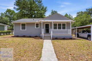 2009 E 57th Street, Savannah, GA 31404
