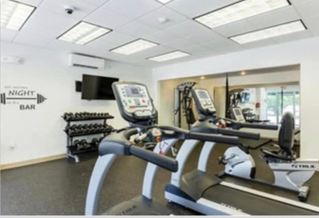 1 Stonehill 5E, Stoneham, MA 02180