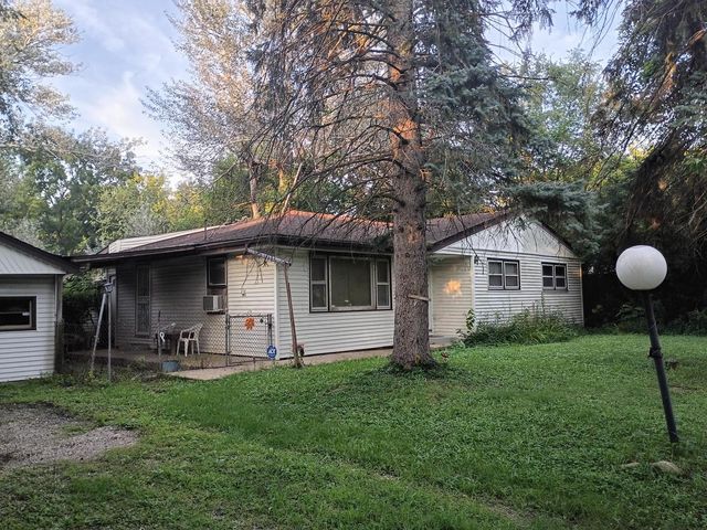 22W254 Irving Park Road, Roselle, IL 60172
