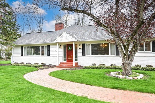 1211 E Donges COURT, Bayside, WI 53217