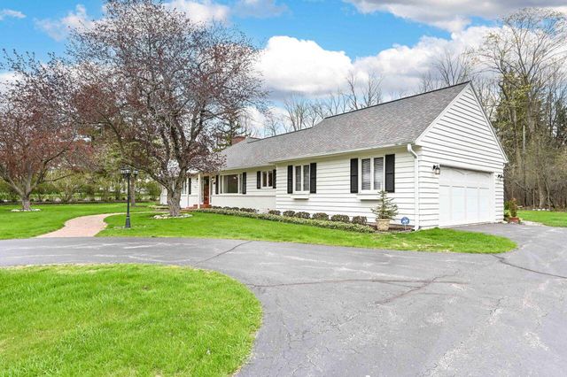 1211 E Donges COURT, Bayside, WI 53217