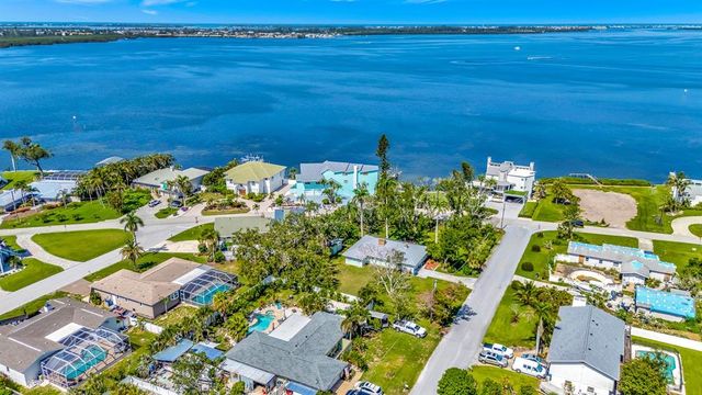 2403 PALMA SOLA BOULEVARD, Bradenton, FL 34209