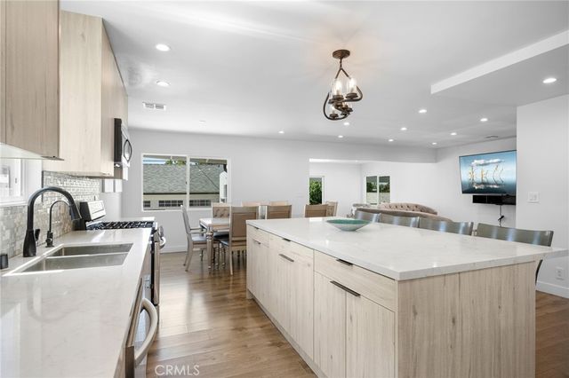 2405 Jolley, Burbank, CA 91504