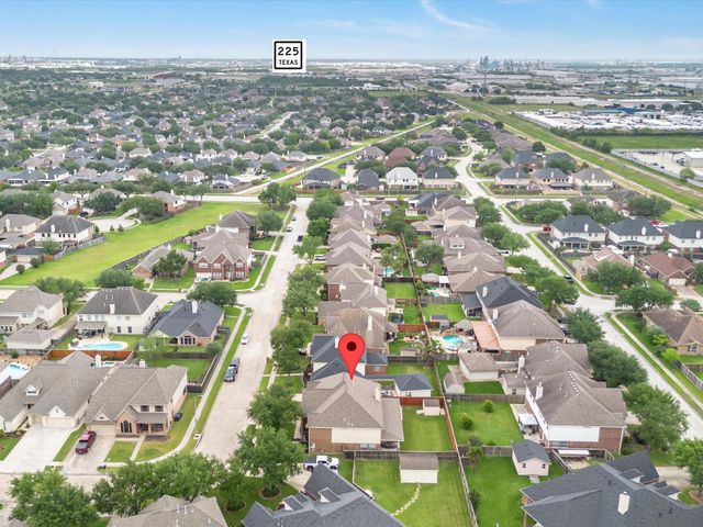2601 Augusta Drive, Deer Park, TX 77536