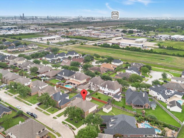 2601 Augusta Drive, Deer Park, TX 77536
