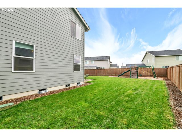 1433 DARLINGTON Dr, Junction City, OR 97448