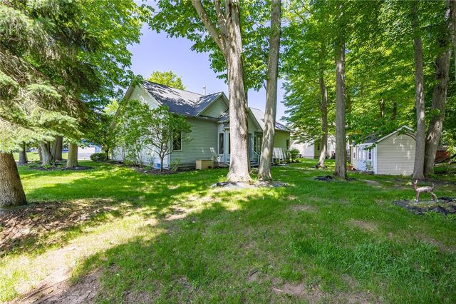 21 Rose Dust Drive, Greece, NY 14626