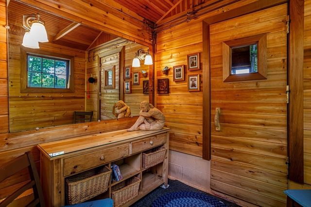 2400 West State Rd, Ashby, MA 01431