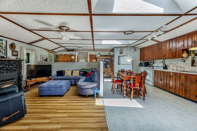2400 West State Rd, Ashby, MA 01431