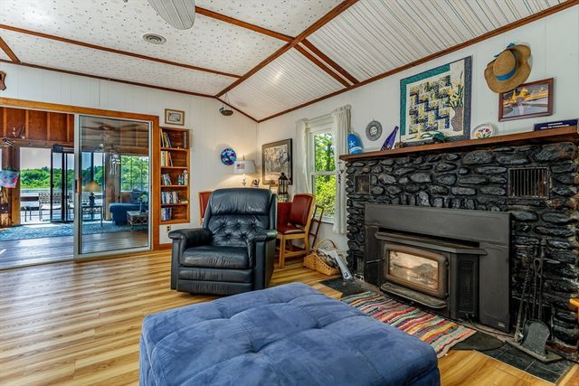2400 West State Rd, Ashby, MA 01431