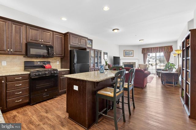 637 LITITZ RESERVE LN, Lititz, PA 17543