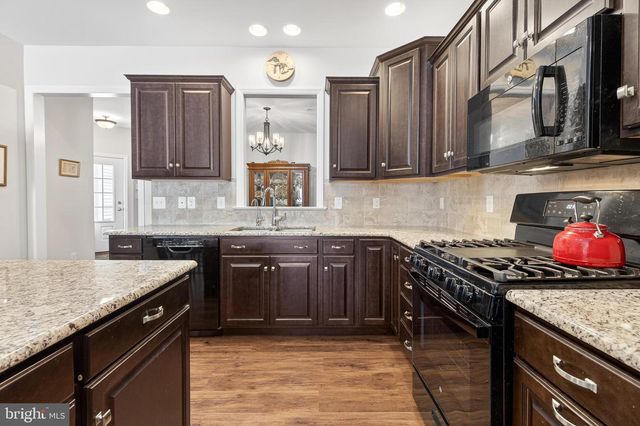 637 LITITZ RESERVE LN, Lititz, PA 17543