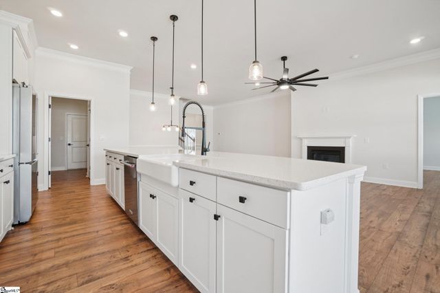 432 Jack Hunter Place, Woodruff, SC 29388