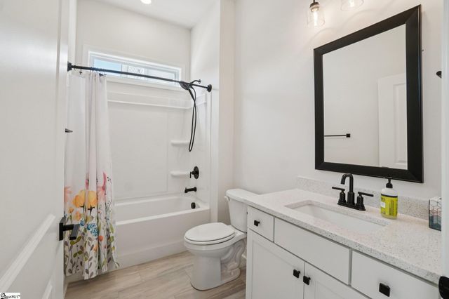 432 Jack Hunter Place, Woodruff, SC 29388