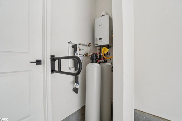 432 Jack Hunter Place, Woodruff, SC 29388