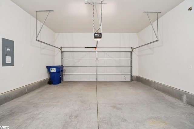 432 Jack Hunter Place, Woodruff, SC 29388