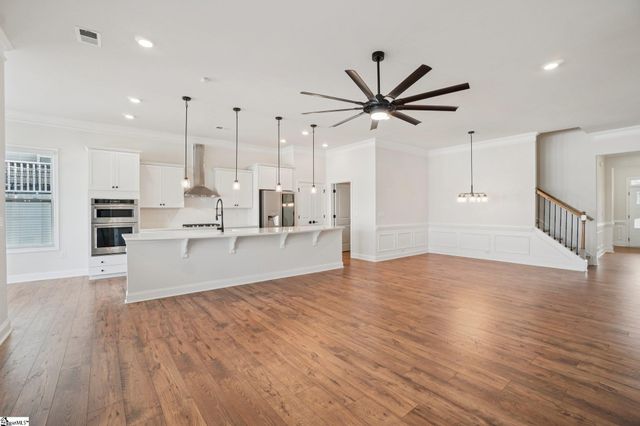 432 Jack Hunter Place, Woodruff, SC 29388