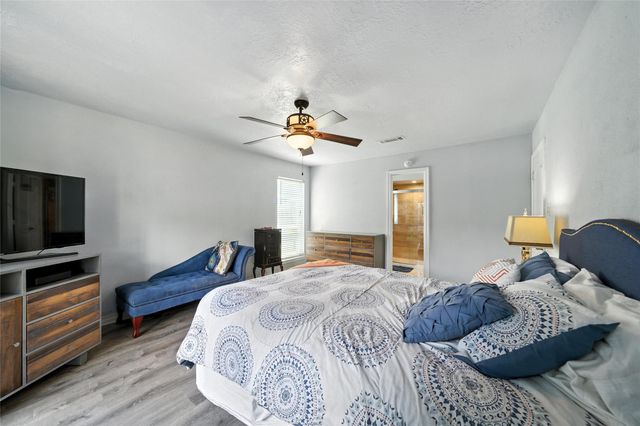803 Bradwell Drive, Houston, TX 77062