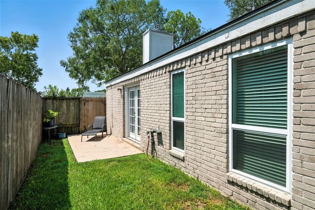803 Bradwell Drive, Houston, TX 77062