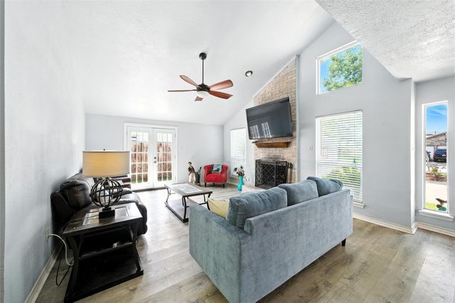 803 Bradwell Drive, Houston, TX 77062