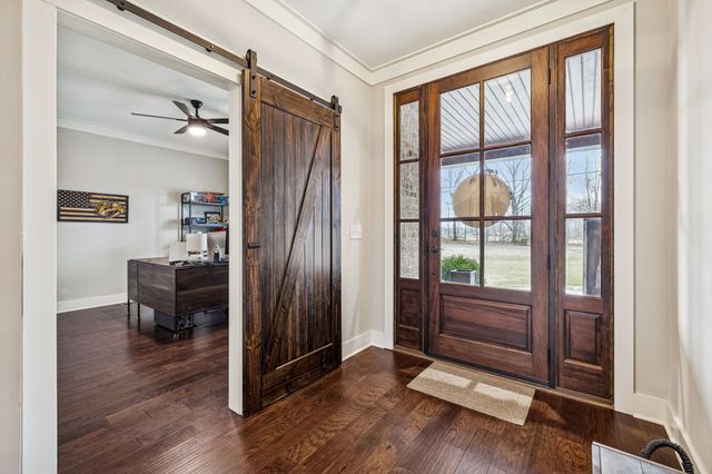 143 W Hester Rd, Cottontown, TN 37048