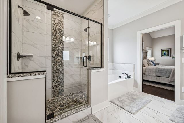 143 W Hester Rd, Cottontown, TN 37048