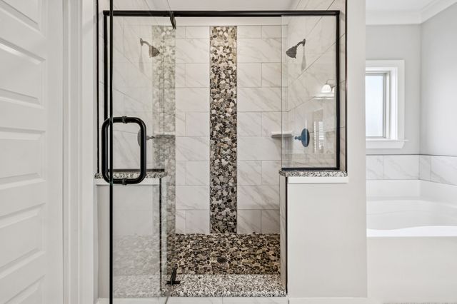 143 W Hester Rd, Cottontown, TN 37048