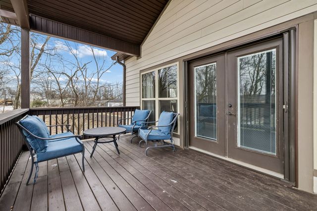 143 W Hester Rd, Cottontown, TN 37048