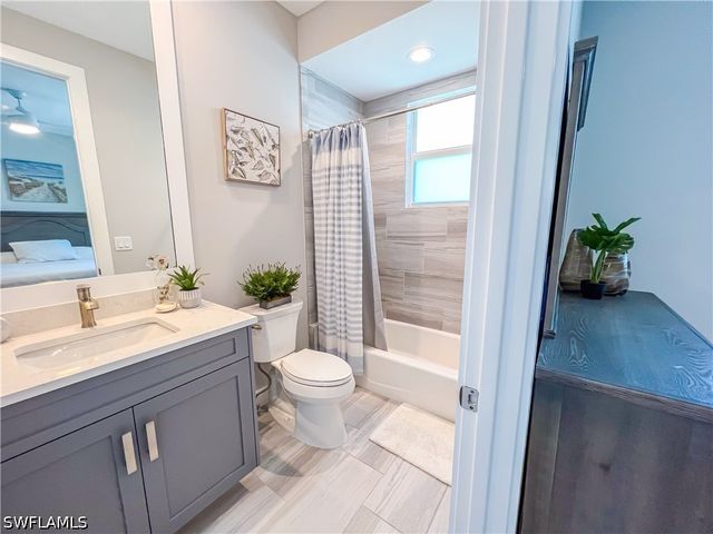 554 N BARFIELD, Marco Island, FL 34117