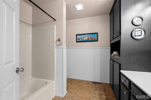 1355 S Lake Sherwood Drive, Marthasville, MO 63357