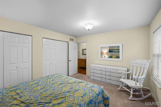 1355 S Lake Sherwood Drive, Marthasville, MO 63357