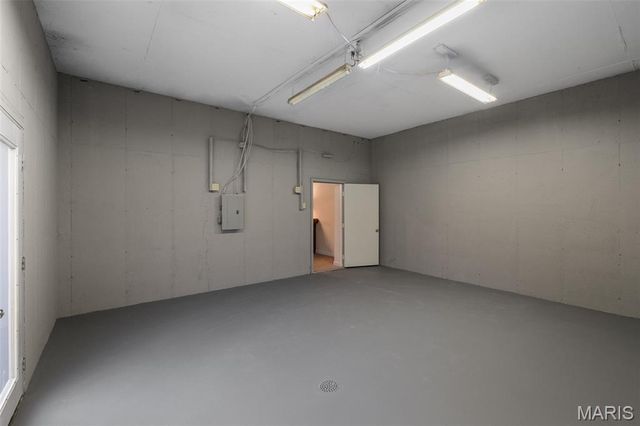 1355 S Lake Sherwood Drive, Marthasville, MO 63357