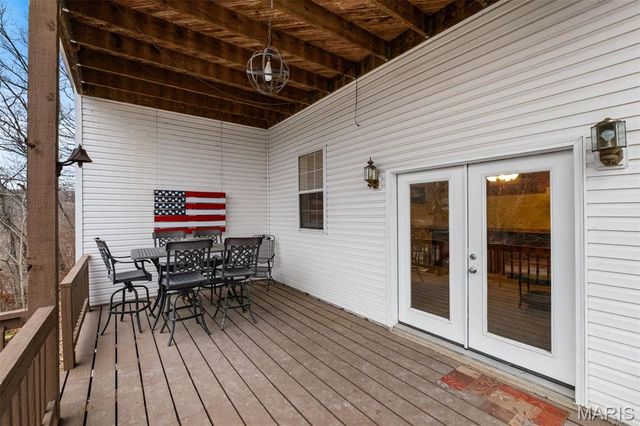 1355 S Lake Sherwood Drive, Marthasville, MO 63357